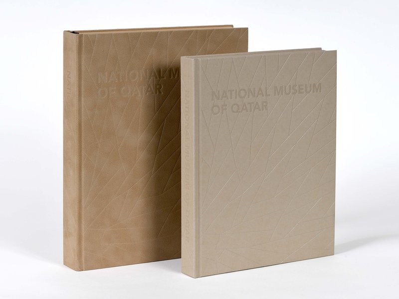 غلاف كتاب متحف قطر الوطني مع فيليب جوديديو وكارين إكسل